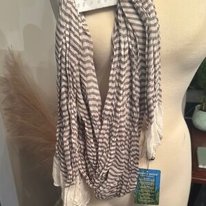 Striped Gray and White Scarf